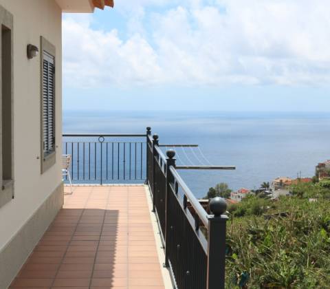 Moradia Isolada T3 com Terreno no Arco da Calheta