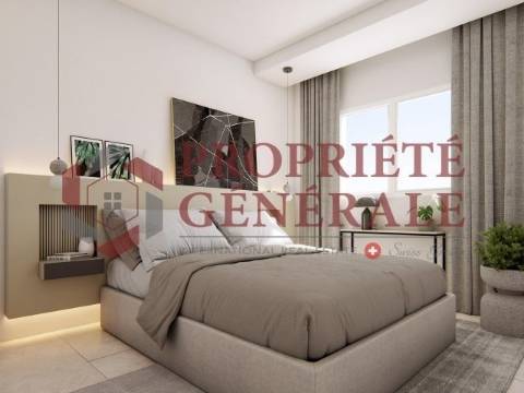 Apartamento T3 duplex novo, perto da praia.