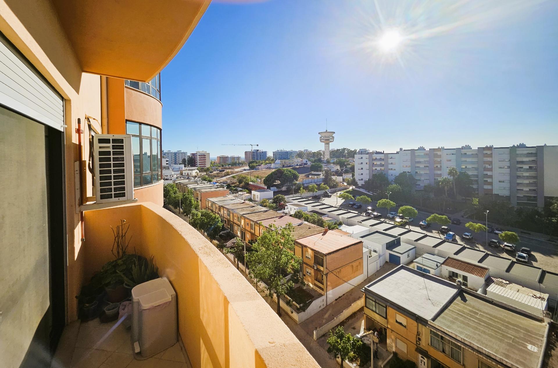 Apartamento T5 com vista mar e serra - Faro, Algarve