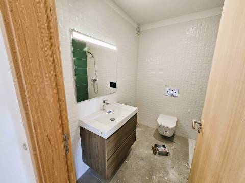 Excelente moradia T3 com grande espaço exterior , localizada nas Gambelas - Faro, Algarve