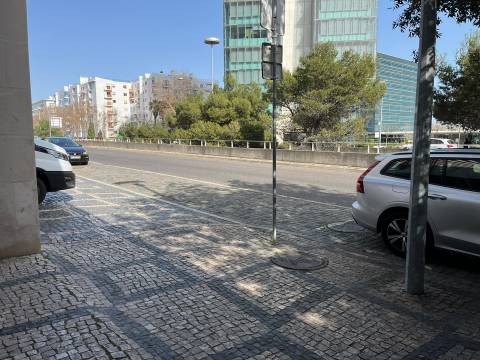 Espaço Comercial no Parque das Nações
