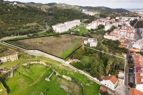 Lote para a Construção de 100 Apartamentos em Povos-Vila Franca de Xira