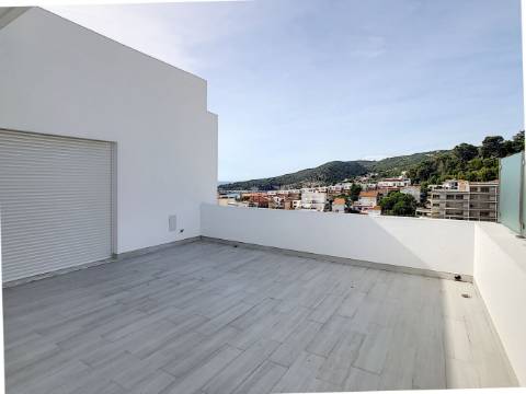 Apartamento T1 em Sesimbra