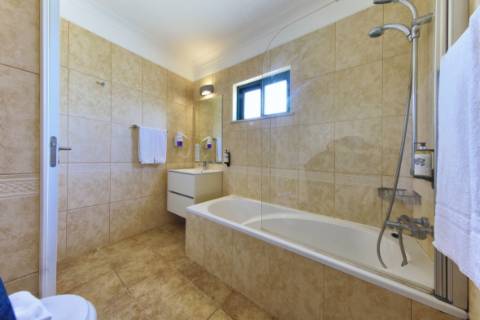 Apartamento T1 em aldeamento de golfe