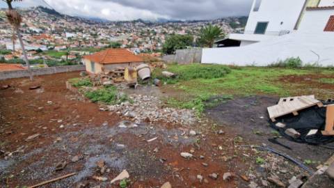 Moradia por Recuperar com Projeto Aprovado em São Roque