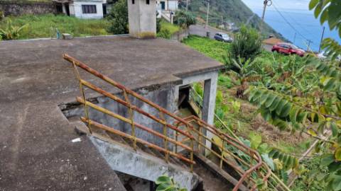 Moradia T2 no Arco da Calheta