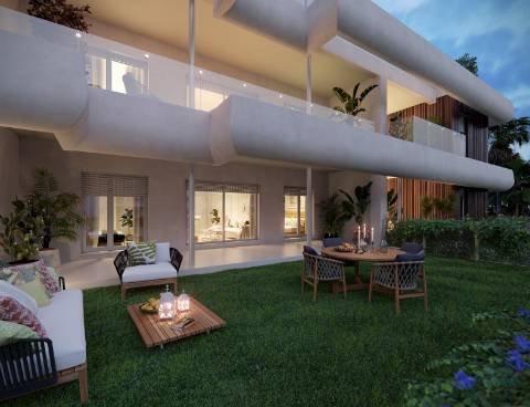 Moradias Geminadas 3 quartos com design moderno inseridos em condomínio com piscina