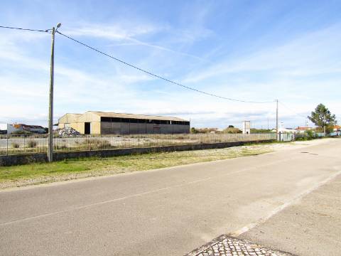 LOTEAMENTO PARA CONSTRUÇÃO EM ÁREA NOBRE - 31840 M2