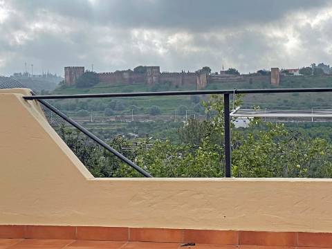 Vila T4 em Silves