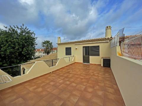 Vila T4 em Silves
