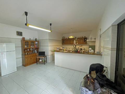 Vila T4 em Silves