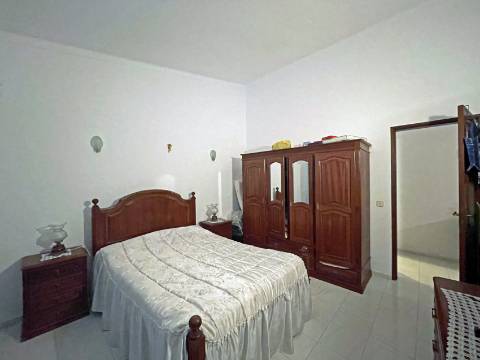 Vila T4 em Silves