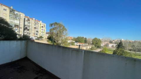 Loja com Terraço