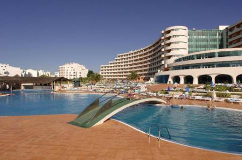 A mais carismática unidade hoteleira em Albufeira, com classificação 4 estrelas e vista para o mar