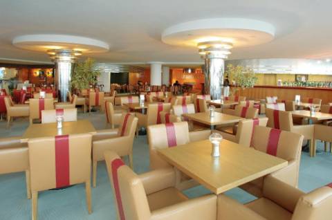 A mais carismática unidade hoteleira em Albufeira, com classificação 4 estrelas e vista para o mar