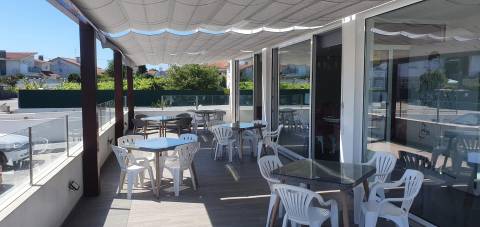 Moradia com espaço comercial em Viana do Castelo - oportunidade de investimento
