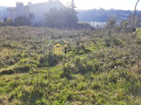 Terreno p/ Construção de Moradia - Vistas Rio Douro