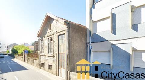 Terreno p/ Construção ao Hospital São João | Zona ARU