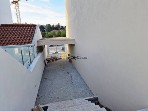 Moradia T3 Nova em Gondomar | 2026