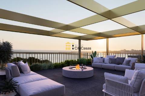 ApartamentoT2 c/ Varanda 33 me | Junto ao Rio Douro