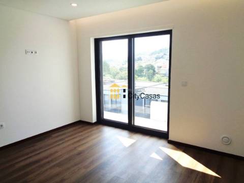 Moradia T3 Nova em Ermesinde