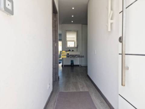 Moradia T3 + Casa T1 Renovadas | Lavra