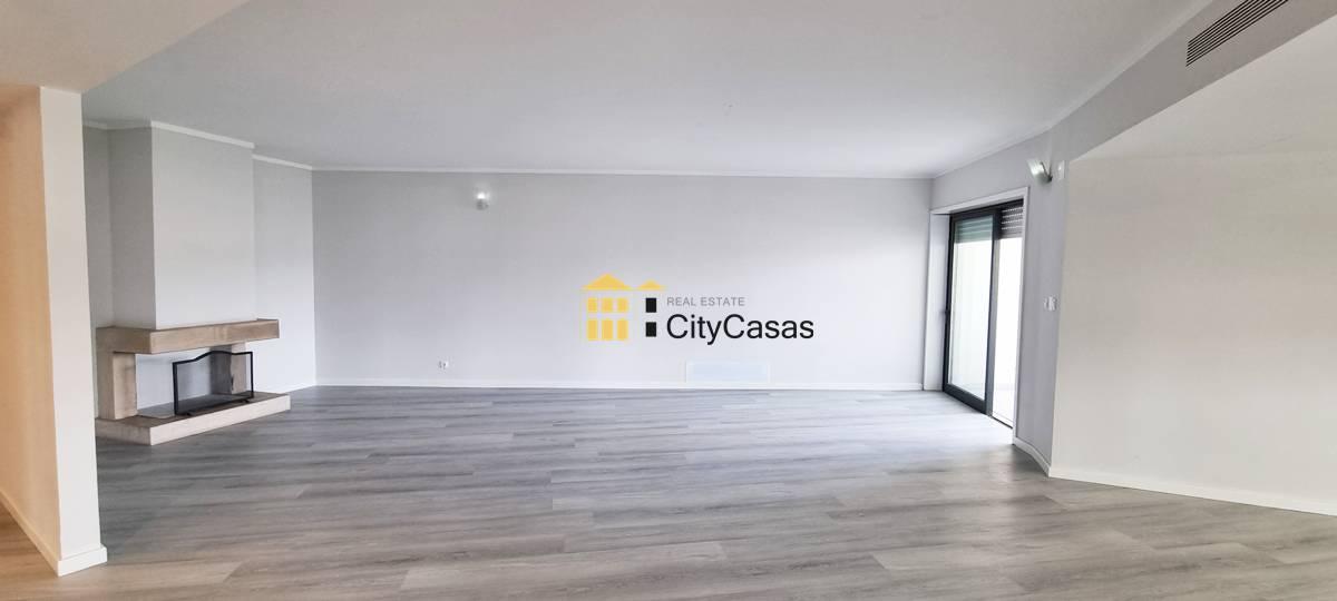 T4 Renovado c/ Garagem em Braga