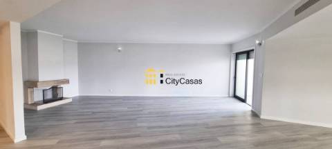 T4 Renovado c/ Garagem em Braga