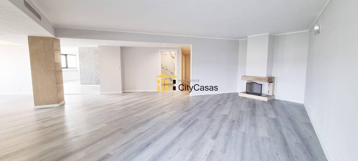 T4 Renovado c/ Garagem em Braga
