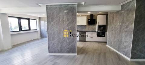 T4 Renovado c/ Garagem em Braga