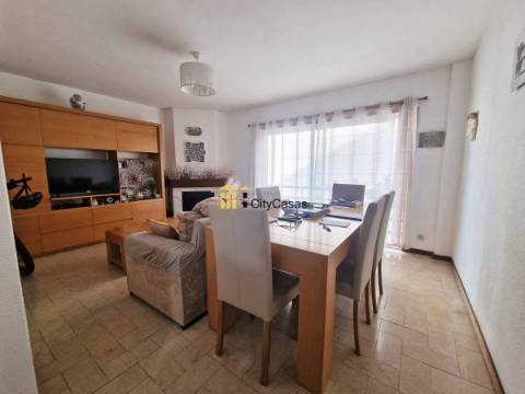 Apartamento T3 c/ L. Garagem | Rio Tinto (Forno)
