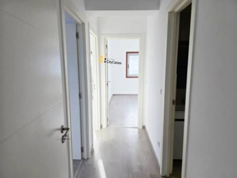 Apartamento T3 c/ L. Garagem | Mafamude