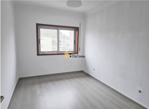 Apartamento T3 c/ L. Garagem | Mafamude