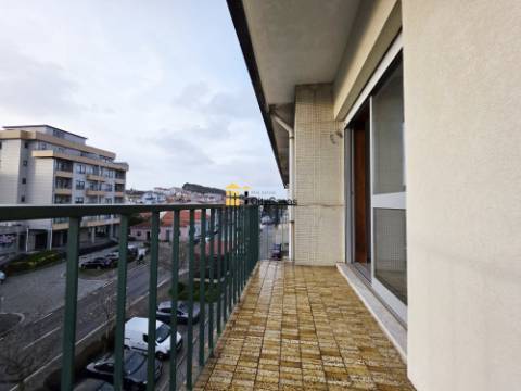 Apartamento T3 c/ L. Garagem | Mafamude