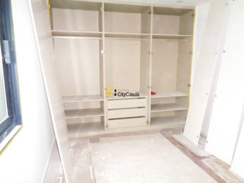 Andar Moradia T2 Renovado em Valbom