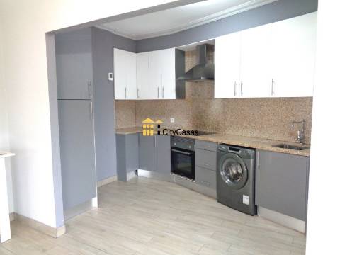 Andar Moradia T3 Renovado c/ 2 Garagens | Gondomar