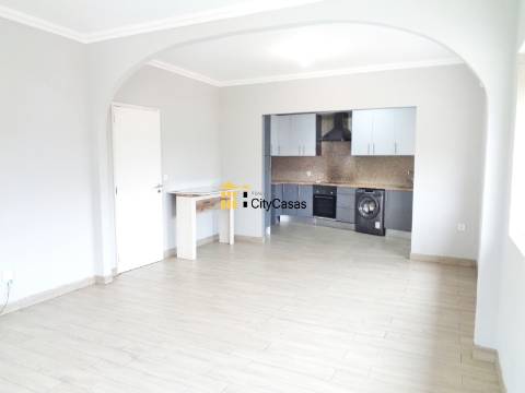 Andar Moradia T3 Renovado c/ 2 Garagens | Gondomar