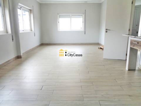 Andar Moradia T3 Renovado c/ 2 Garagens | Gondomar