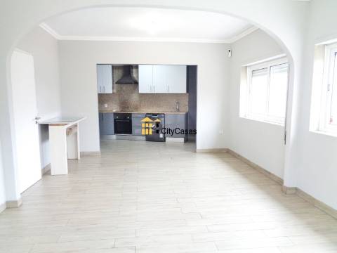 Andar Moradia T3 Renovado c/ 2 Garagens | Gondomar