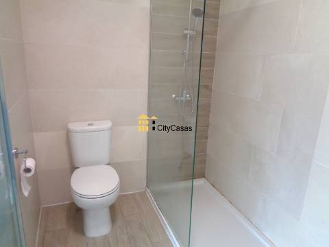 Andar Moradia T3 Renovado c/ 2 Garagens | Gondomar