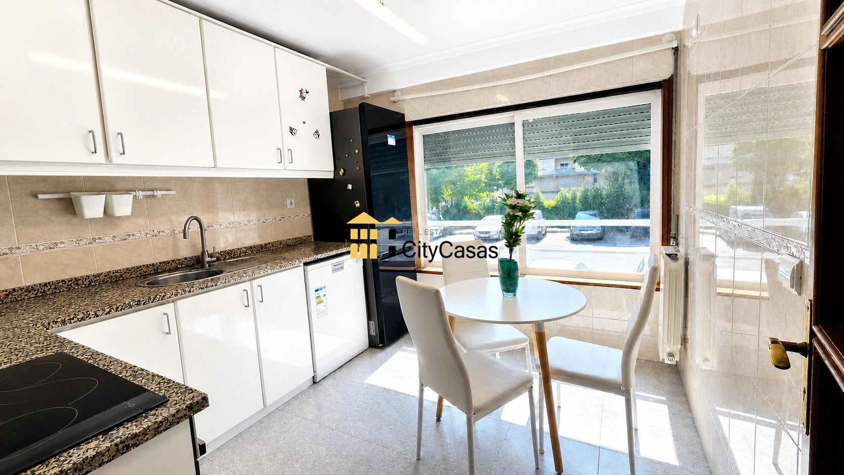 Apartamento T3 c/ L. Garagem | Águas Santas