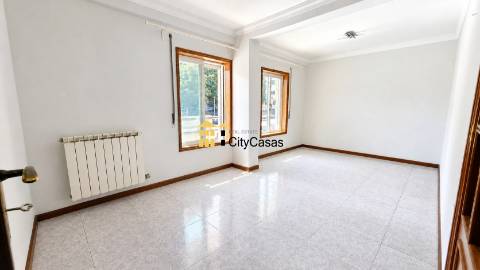 Apartamento T3 c/ L. Garagem | Águas Santas
