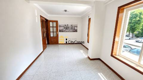 Apartamento T3 c/ L. Garagem | Águas Santas