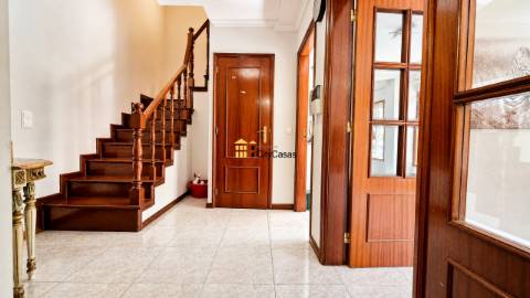 Apartamento T3 c/ L. Garagem | Águas Santas