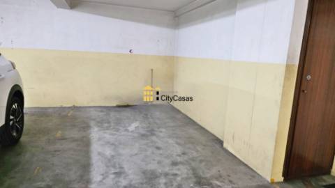 Apartamento T3 c/ L. Garagem | Águas Santas