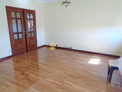 Moradia T2+1 em Campanhã | Porto