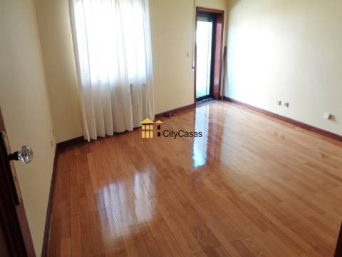 Moradia T2+1 em Campanhã | Porto