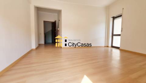Apartamento T2 em Leça da Palmeira