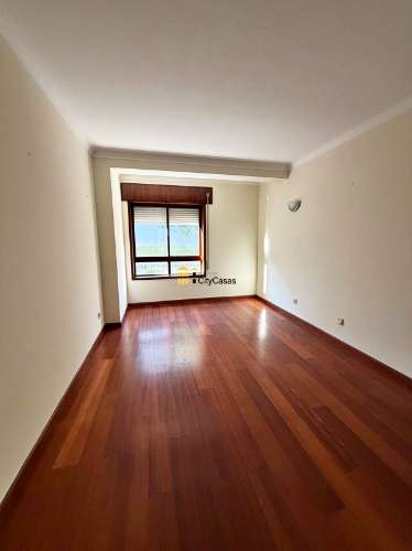 Apartamento T3 no Centro de Barcelos