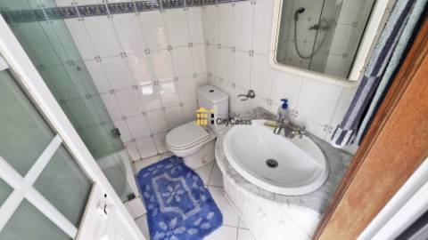 Vivenda de 4 Frentes com 3 Suítes, Garagem e Terreno | Gaia